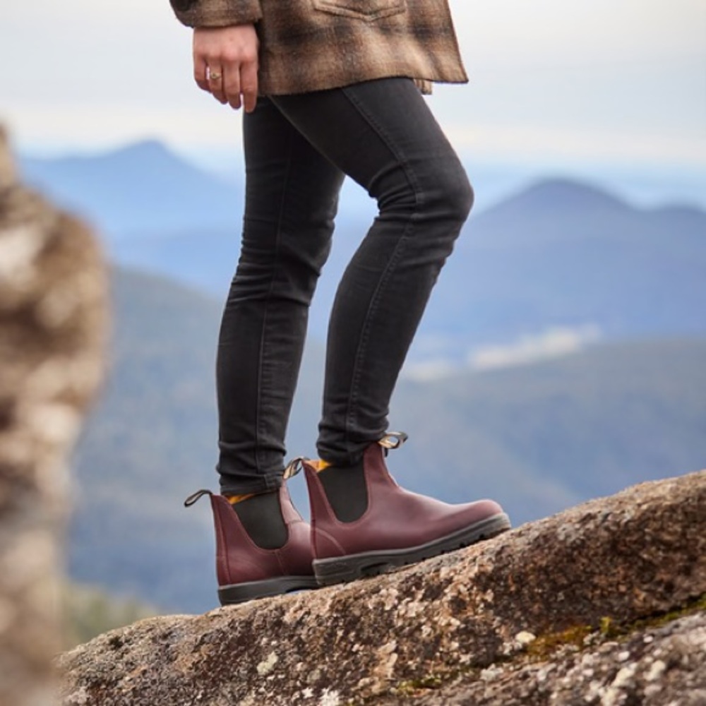 Blundstone Burgundy Chelsea Heeled Boots
